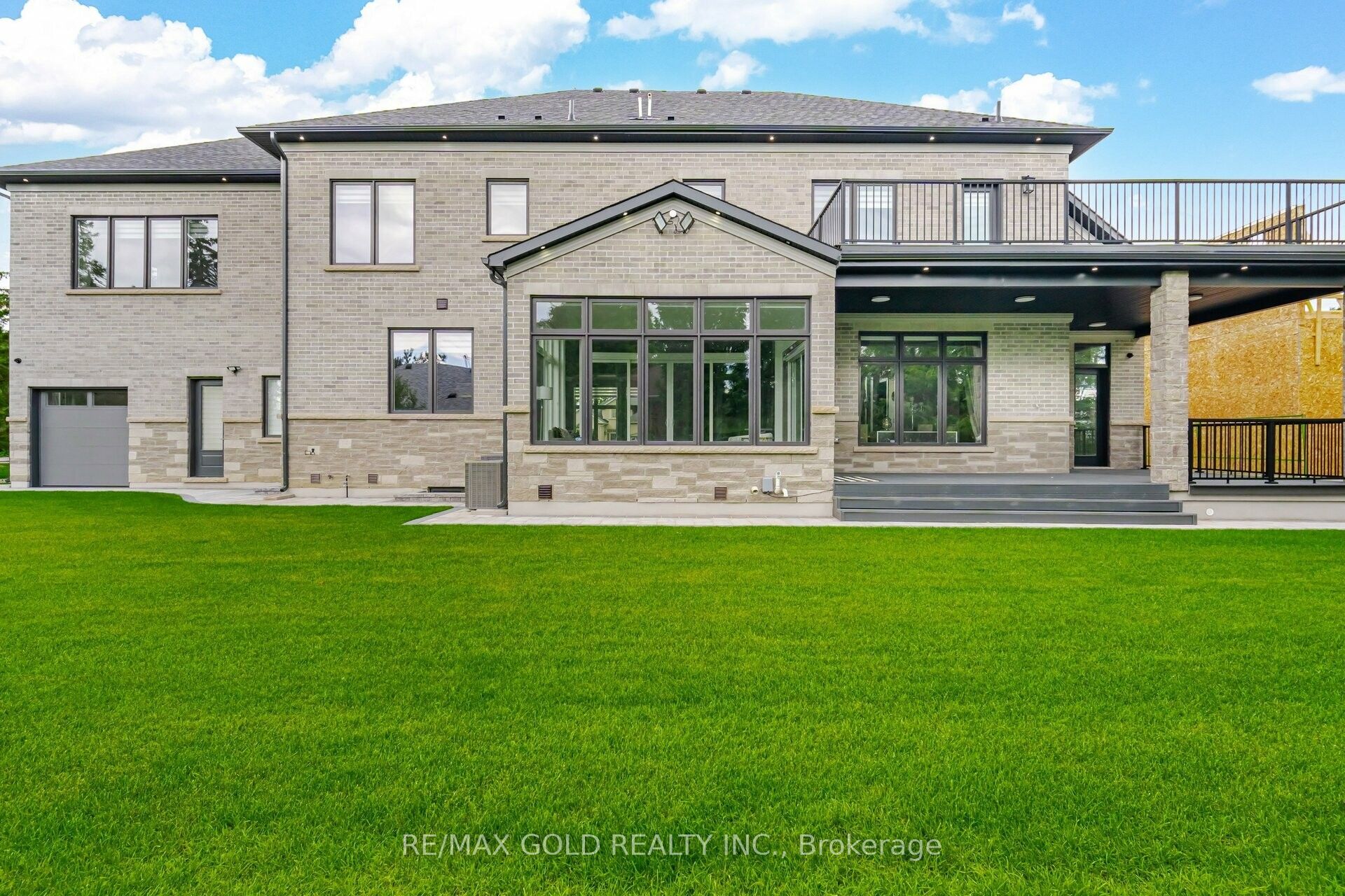 Photo 48 of 36 William Street, Caledon, Bolton West — HOMEH