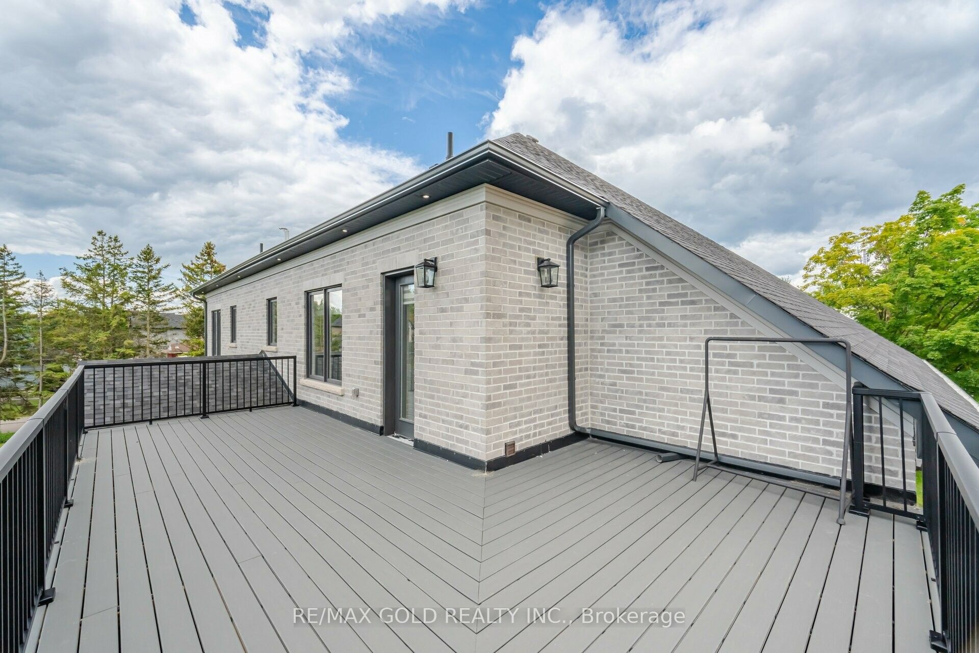 Photo 34 of 36 William Street, Caledon, Bolton West — HOMEH