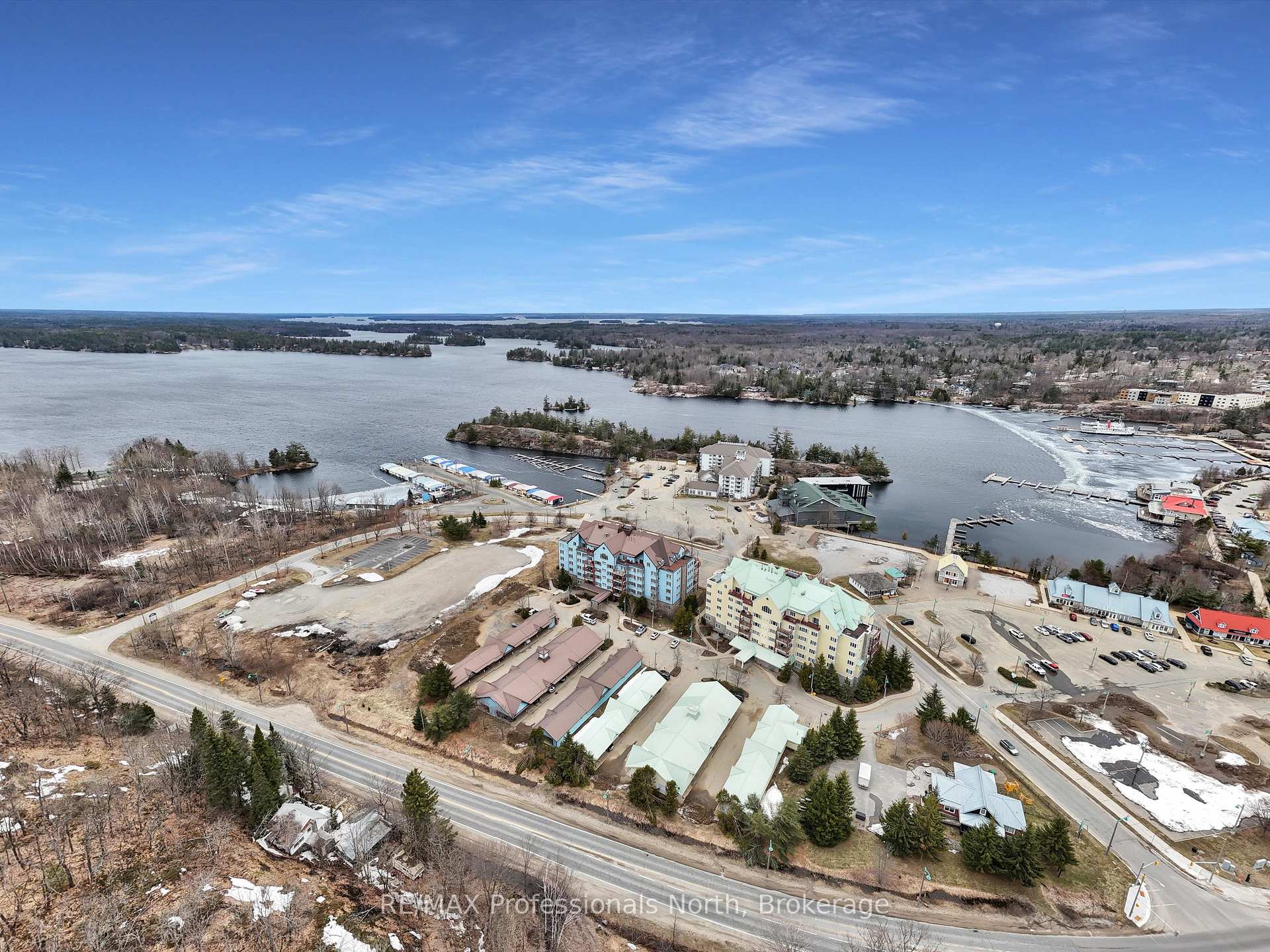 Photo 7 of Unit 305, 130 Steamship Bay Road, Gravenhurst, Muskoka (S) — HOMEH