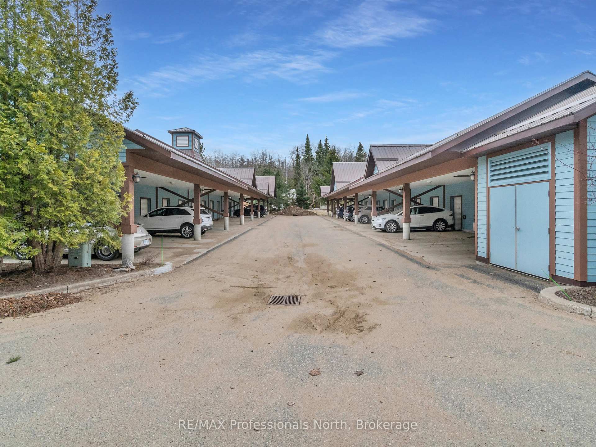 Photo 29 of Unit 305, 130 Steamship Bay Road, Gravenhurst, Muskoka (S) — HOMEH