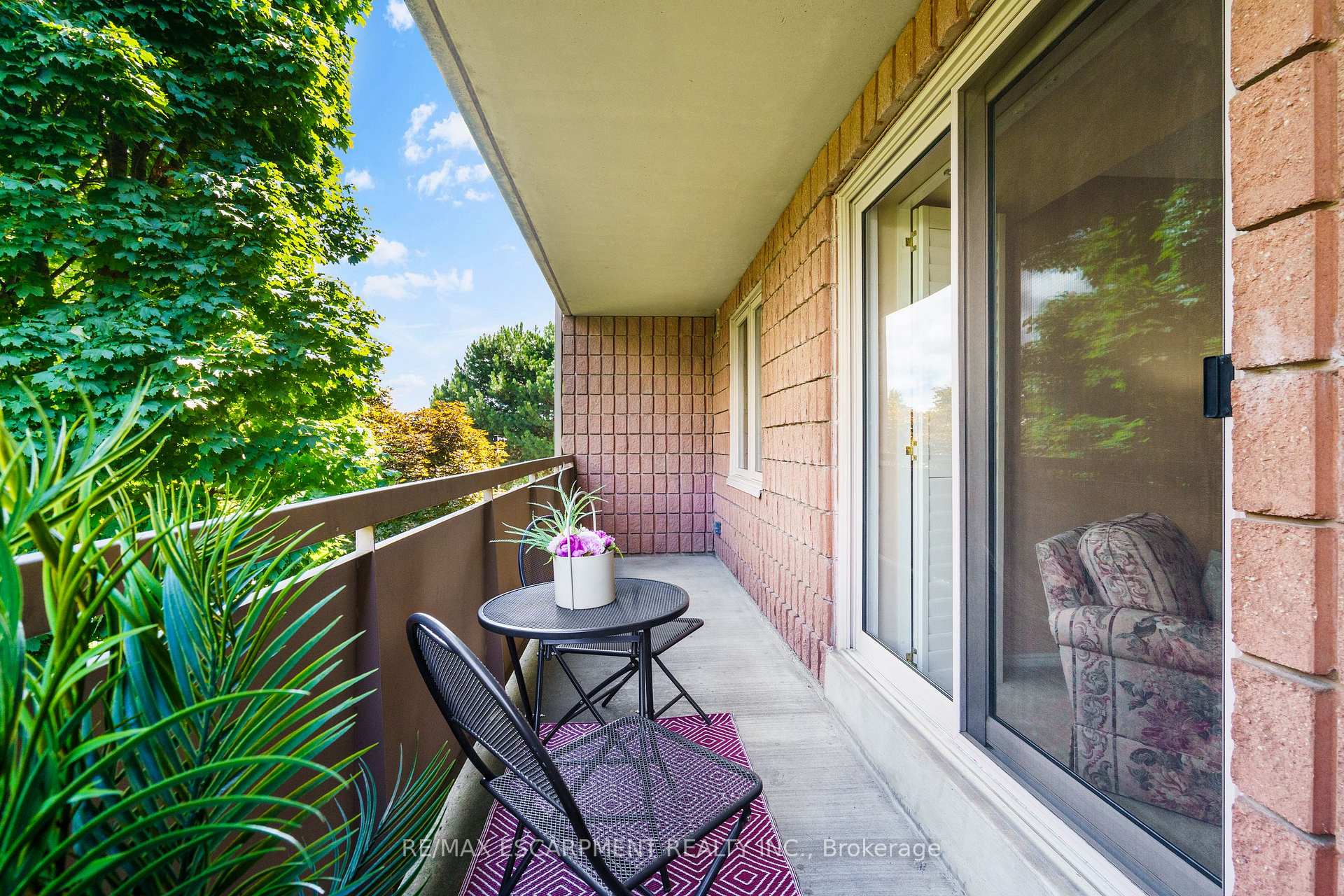 Photo 22 of Unit 213, 416 Limeridge Road E, Hamilton, Bruleville — HOMEH