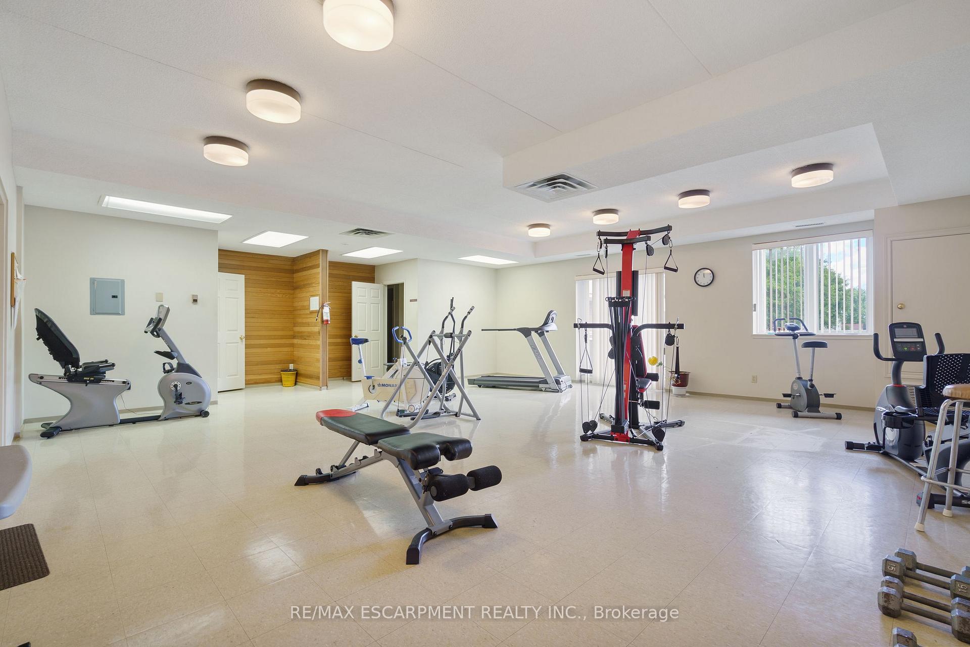 Photo 23 of Unit 213, 416 Limeridge Road E, Hamilton, Bruleville — HOMEH