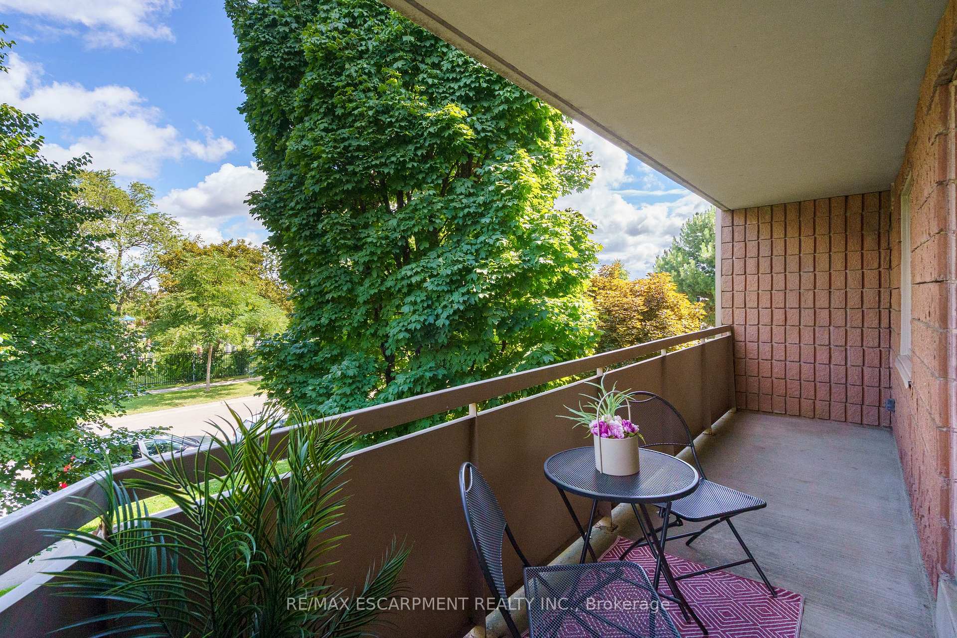 Photo 26 of Unit 213, 416 Limeridge Road E, Hamilton, Bruleville — HOMEH