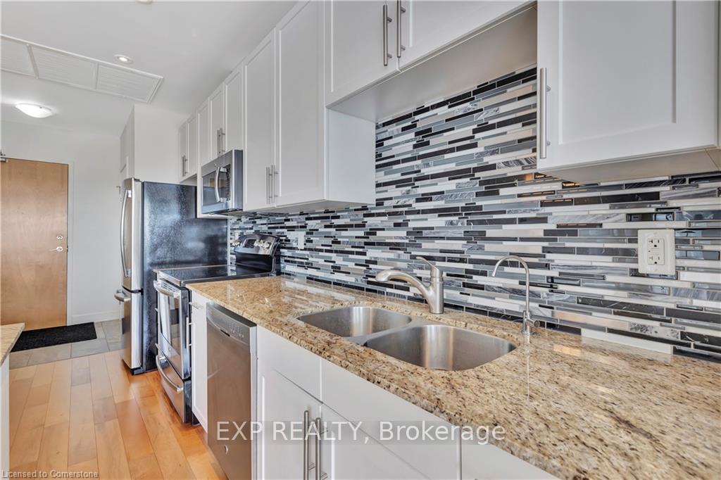 Photo 4 of Unit 1001, 1 Victoria Street S, Kitchener — HOMEH