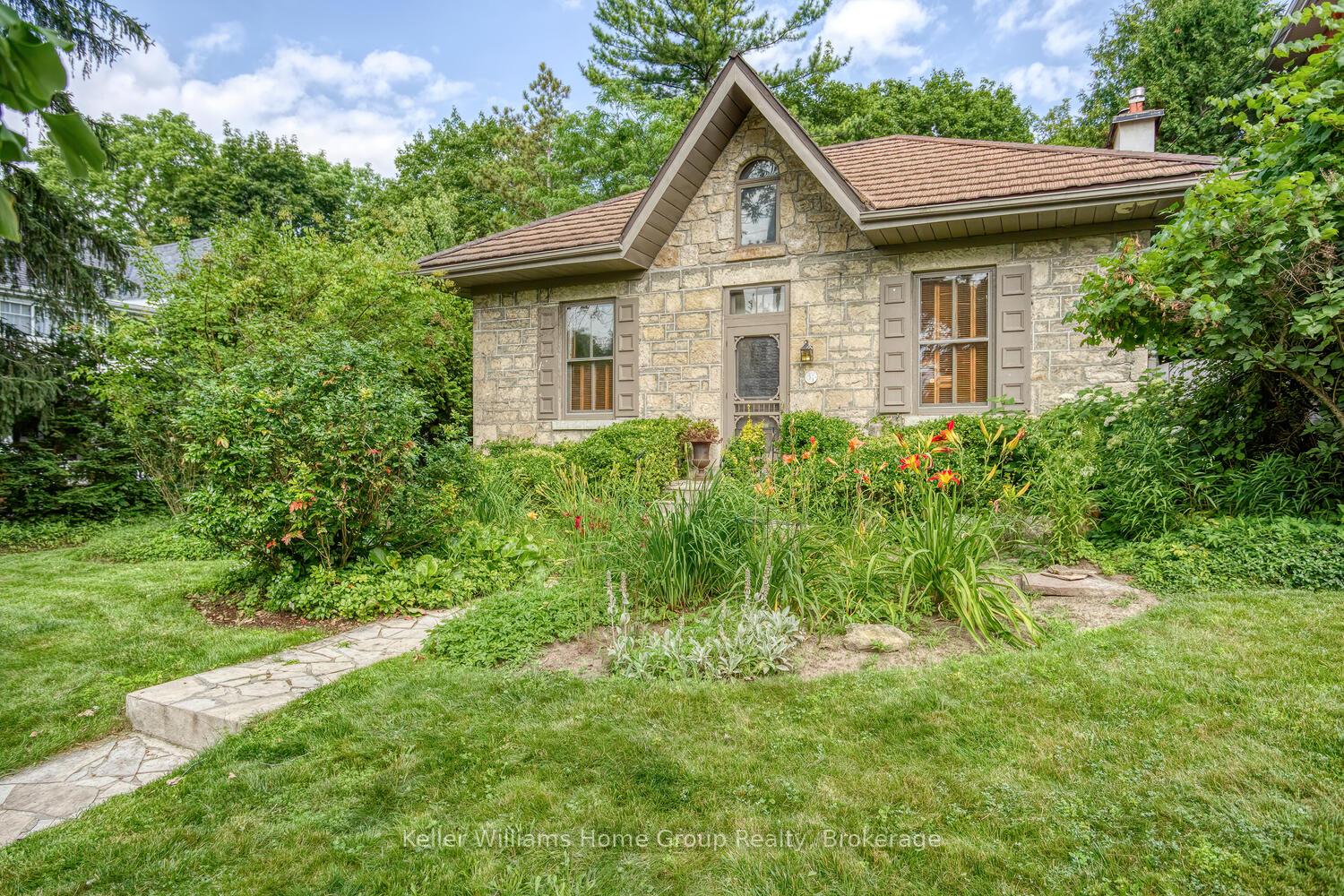 Photo 10 of 57 Cambridge Street, Guelph, Downtown — HOMEH