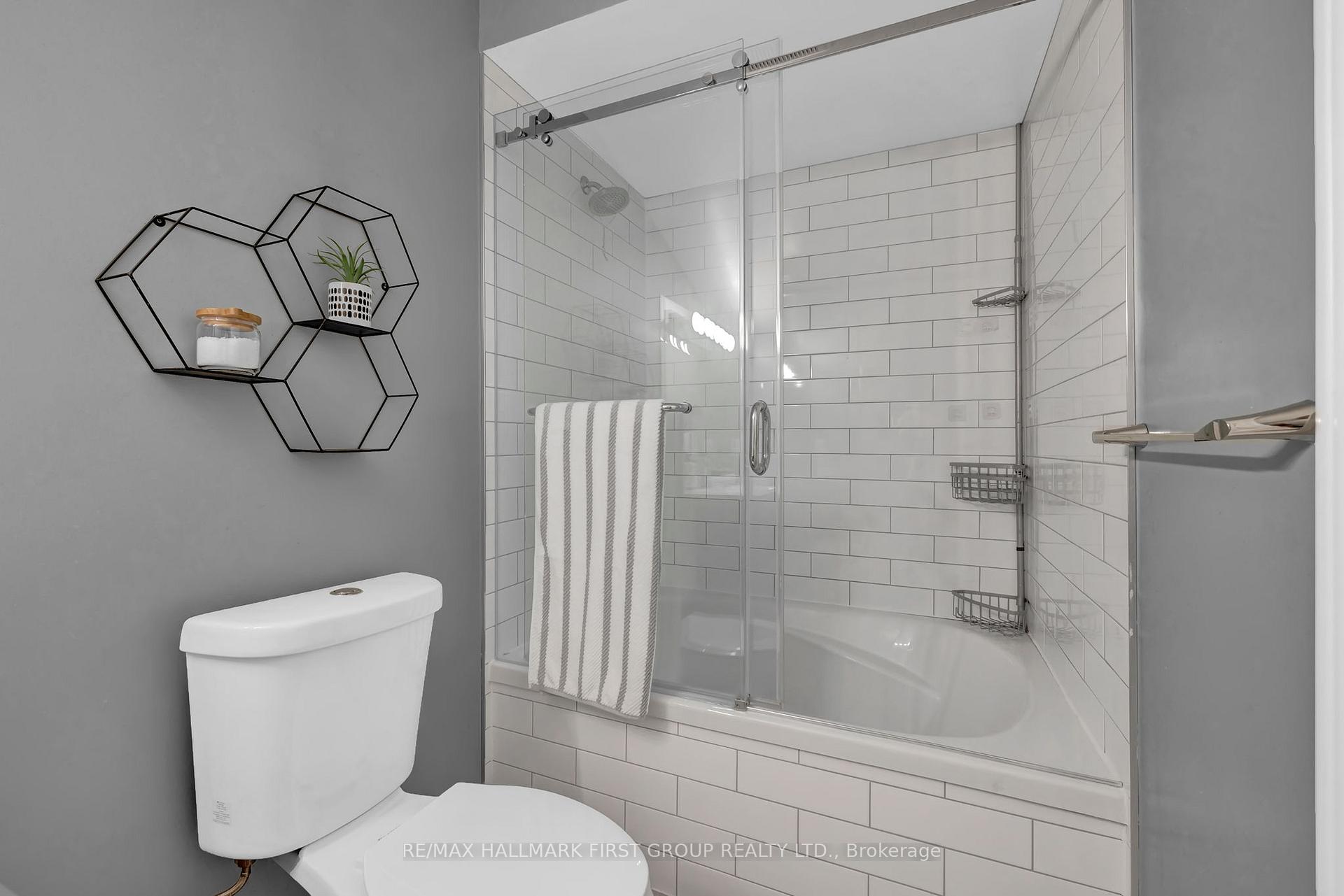 Photo 25 of Unit J2, 1657 Nash Road, Clarington, Courtice — HOMEH