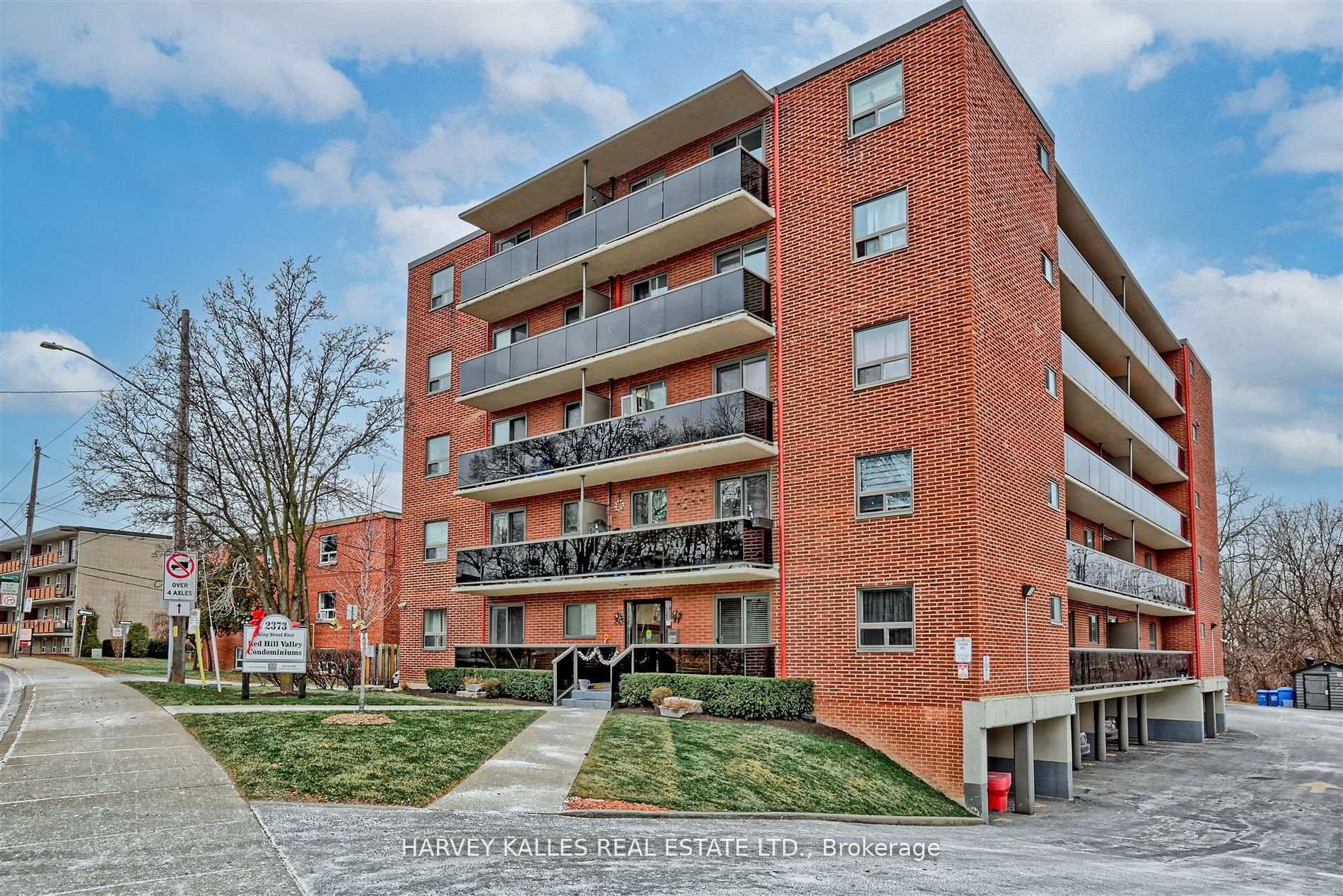 Front of Unit 45, 2373 King Street E