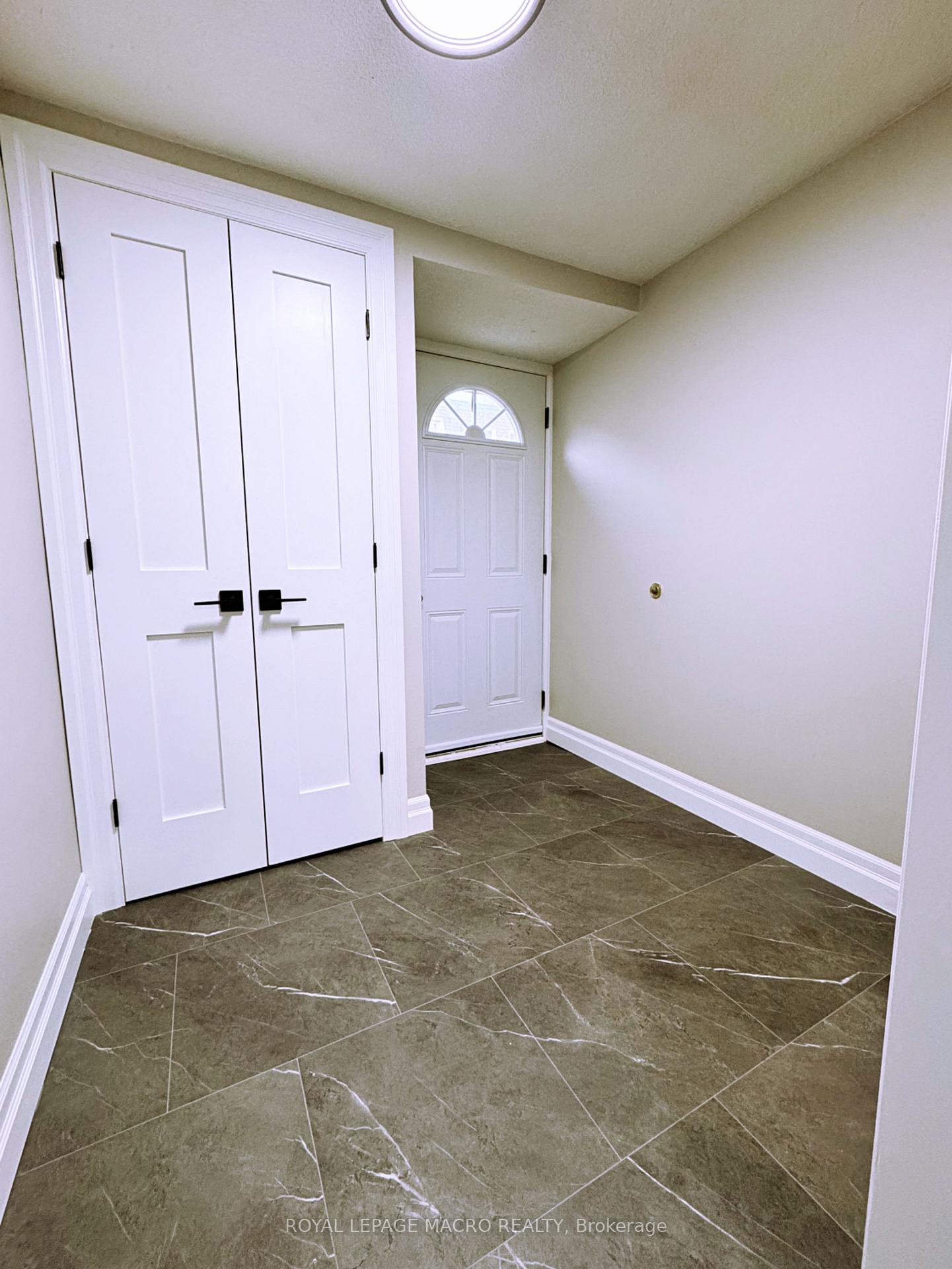 Photo 9 of Unit 35, 125 Bonaventure Drive, Hamilton, Gilbert — HOMEH