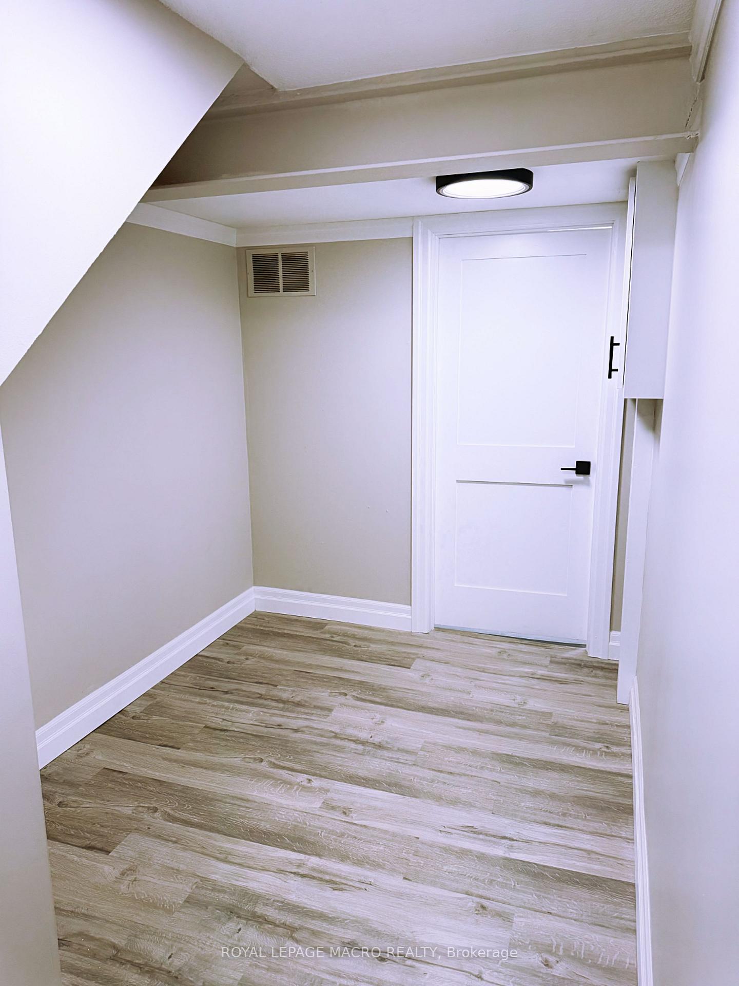 Photo 16 of Unit 35, 125 Bonaventure Drive, Hamilton, Gilbert — HOMEH