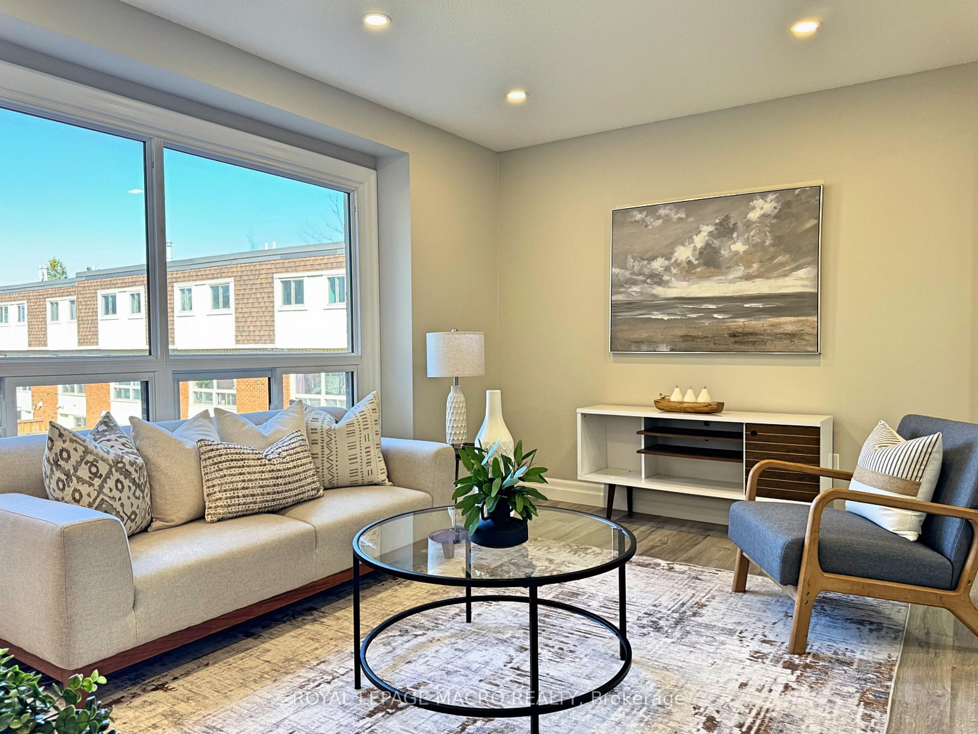 Photo 12 of Unit 35, 125 Bonaventure Drive, Hamilton, Gilbert — HOMEH