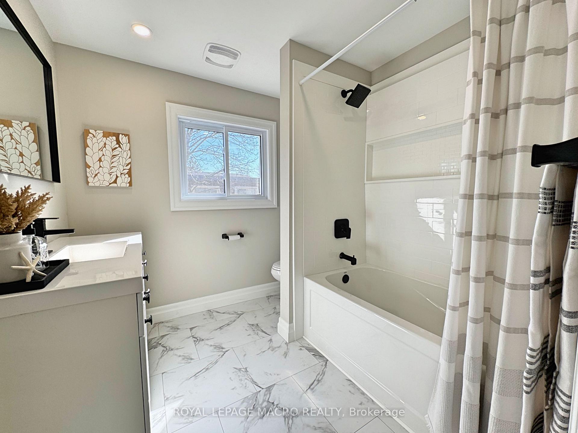 Photo 24 of Unit 35, 125 Bonaventure Drive, Hamilton, Gilbert — HOMEH