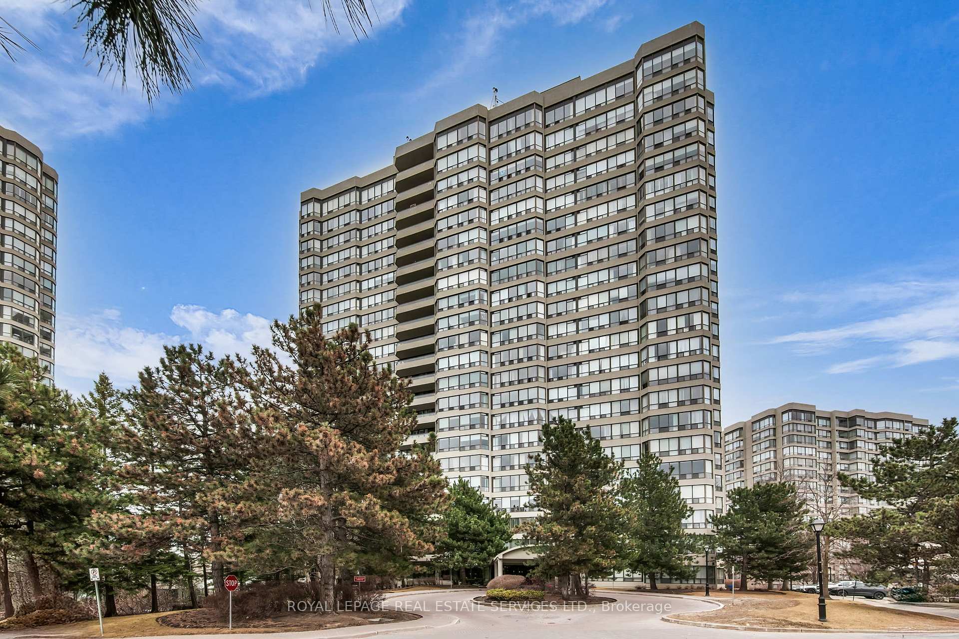 Front of Unit 708, 24 Hanover Road