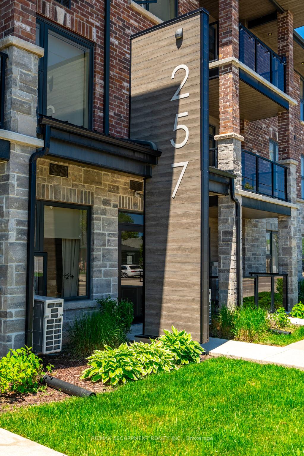 Photo 3 of Unit 312, 257 Millen Road, Hamilton, Stoney Creek — HOMEH