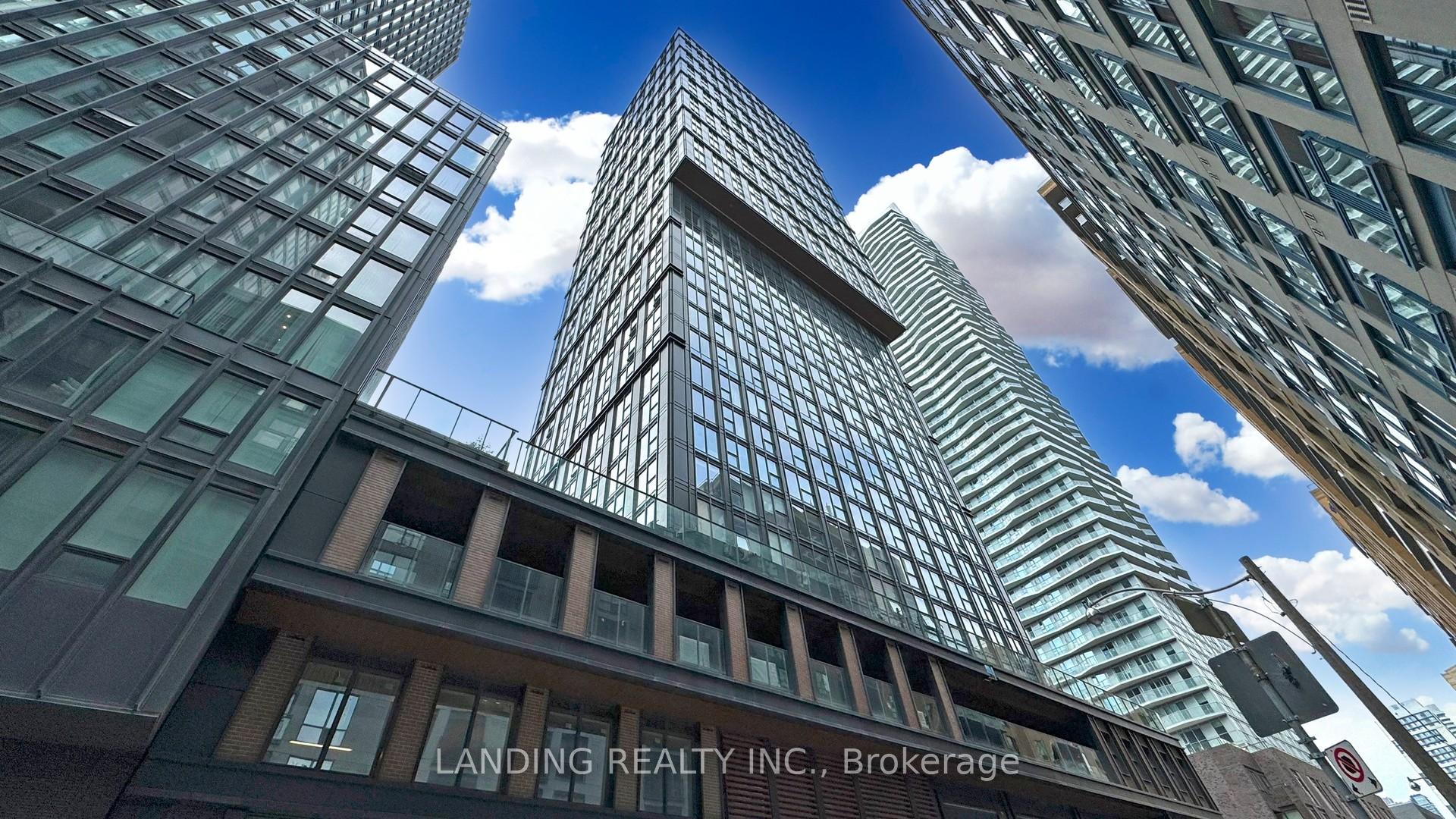 Front of Unit 1115, 82 Dalhousie Street