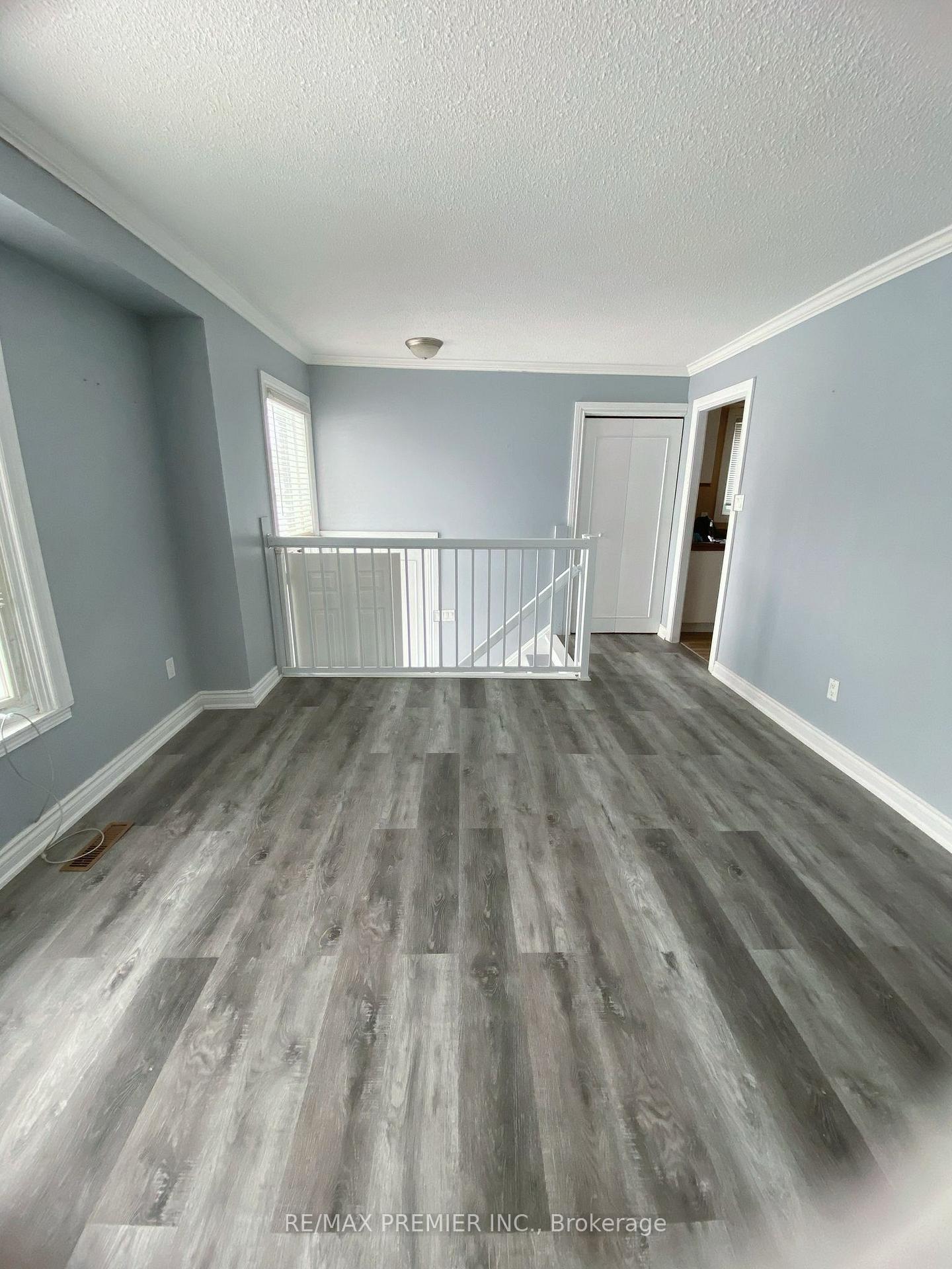 Photo 2 of Unit Upper, 95 Daphne Crescent, Barrie, Cundles East — HOMEH