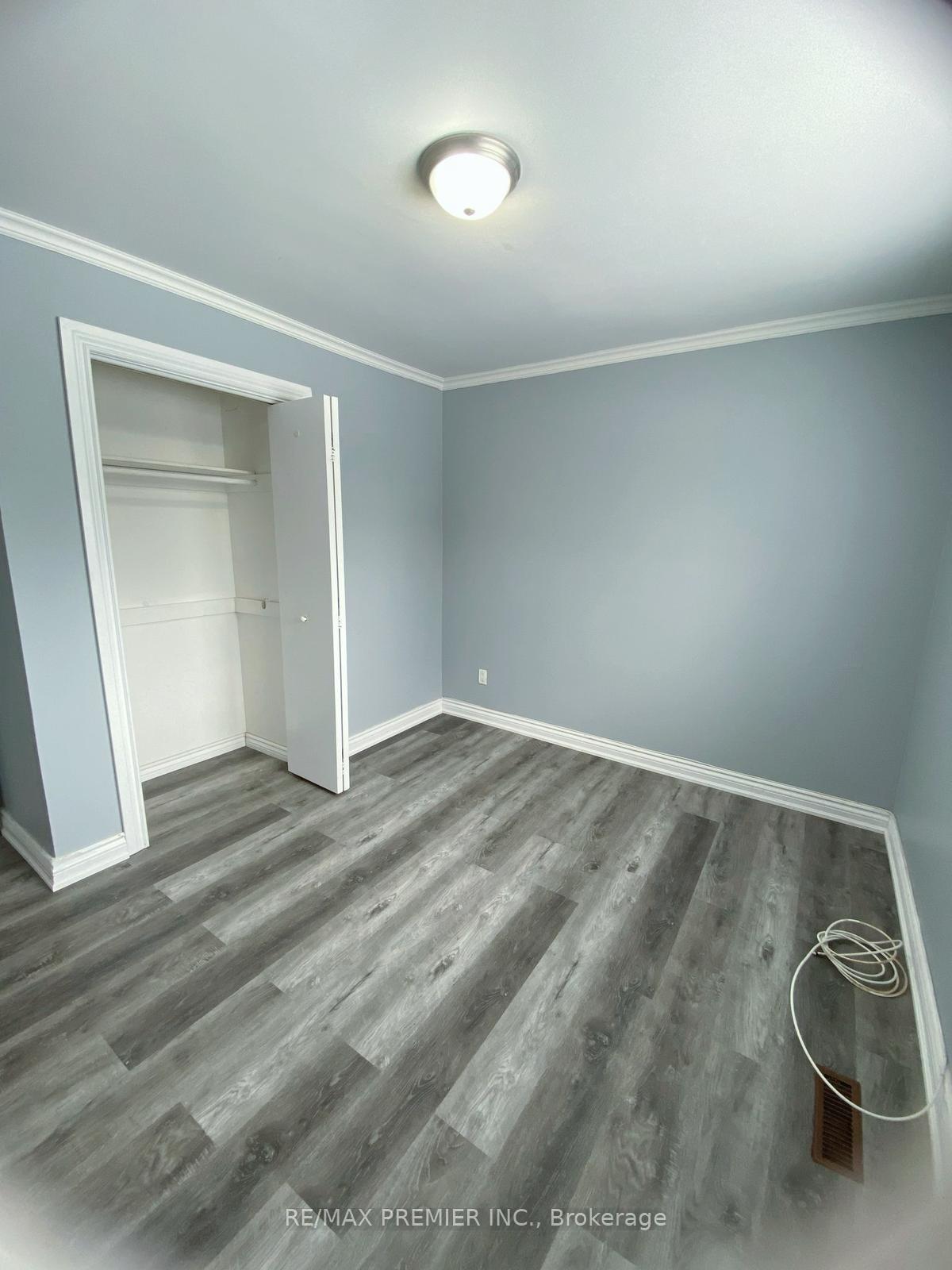 Photo 7 of Unit Upper, 95 Daphne Crescent, Barrie, Cundles East — HOMEH
