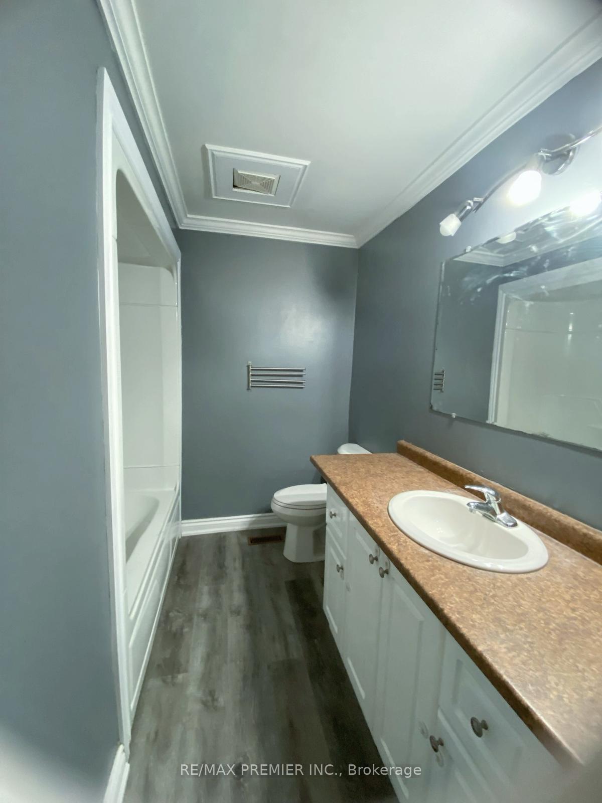 Photo 12 of Unit Upper, 95 Daphne Crescent, Barrie, Cundles East — HOMEH