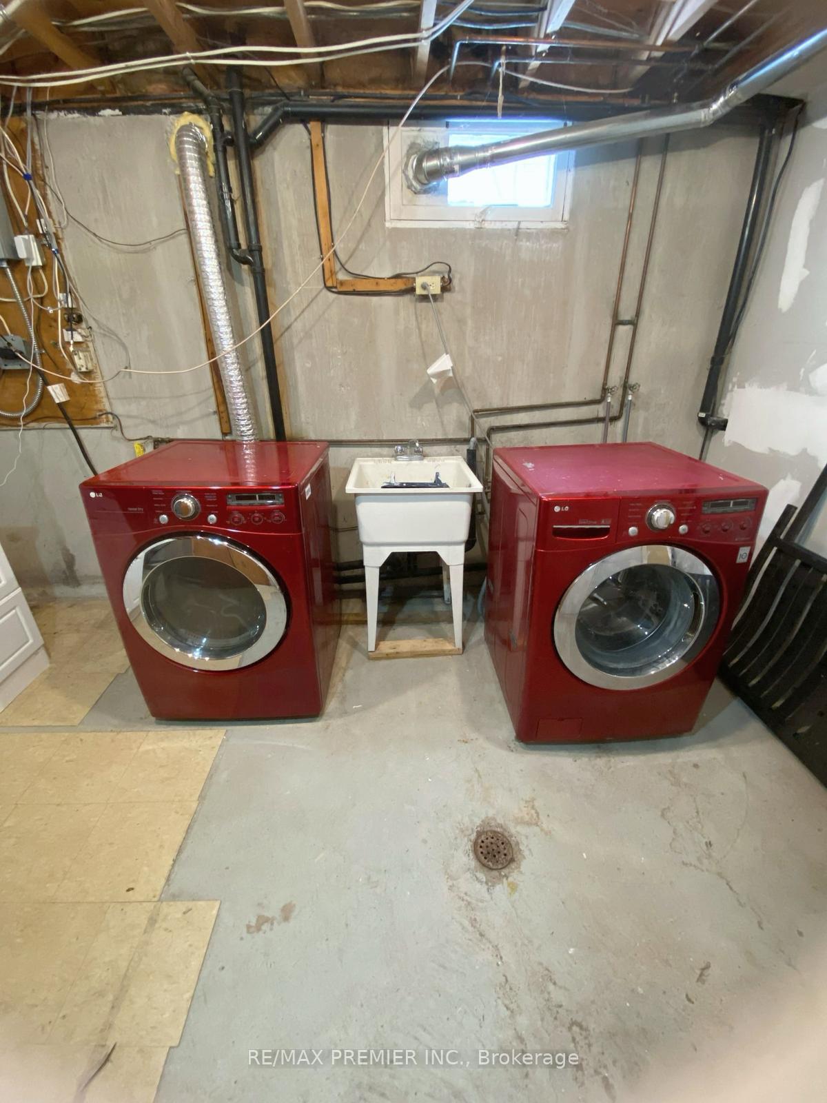 Photo 13 of Unit Upper, 95 Daphne Crescent, Barrie, Cundles East — HOMEH