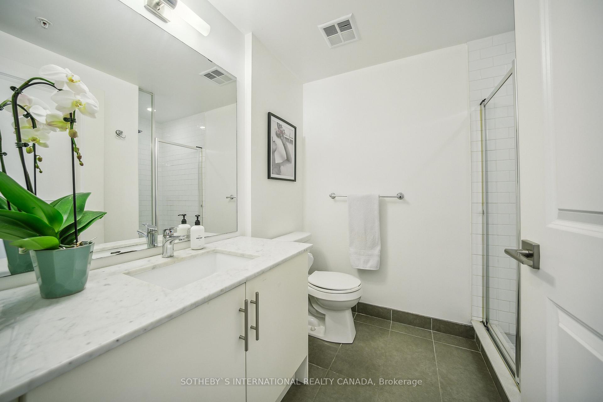 Photo 8 of Unit 625, 23 Glebe Road W, Toronto, Yonge-Eglinton — HOMEH