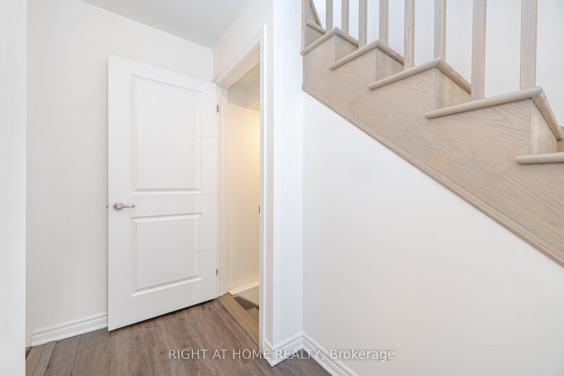 Photo 26 of Unit 13, 305 Garner Road W, Hamilton, Ancaster — HOMEH