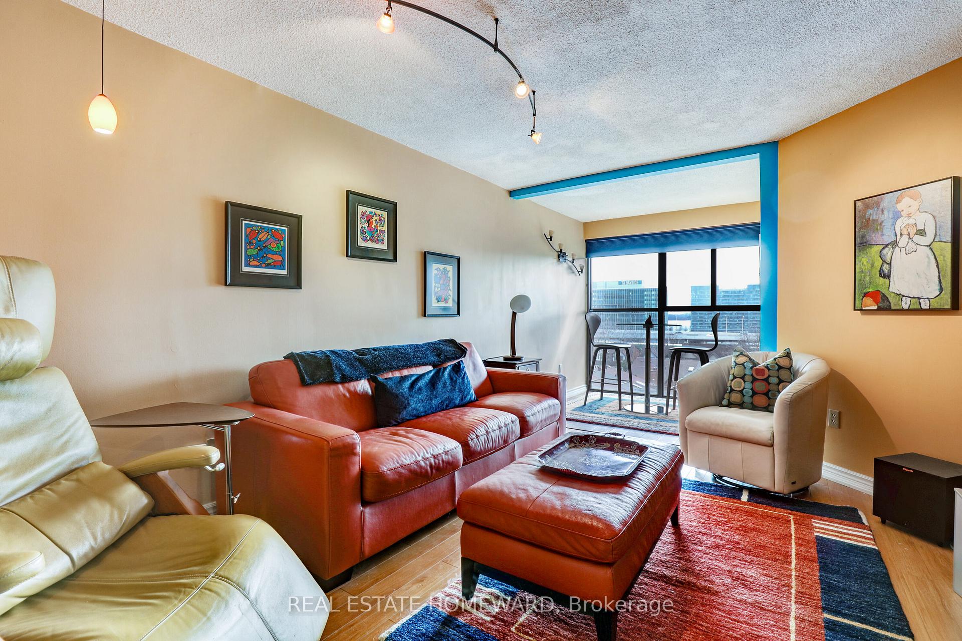 Photo 10 of Unit 806, 65 Scadding Avenue, Toronto, Waterfront Communities — HOMEH