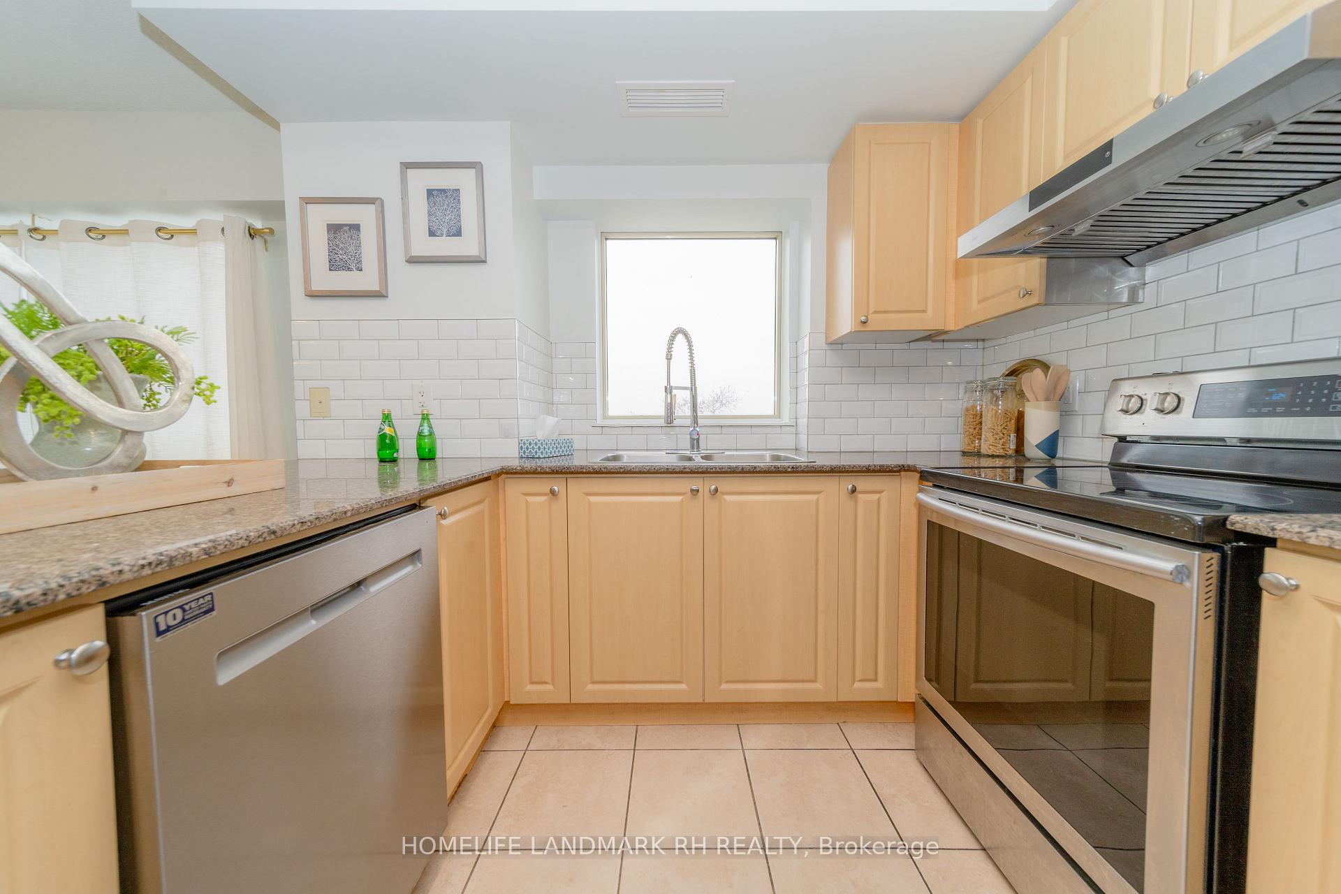 Photo 11 of Unit 619, 4600 Steeles Avenue E, Markham, Milliken Mills East — HOMEH