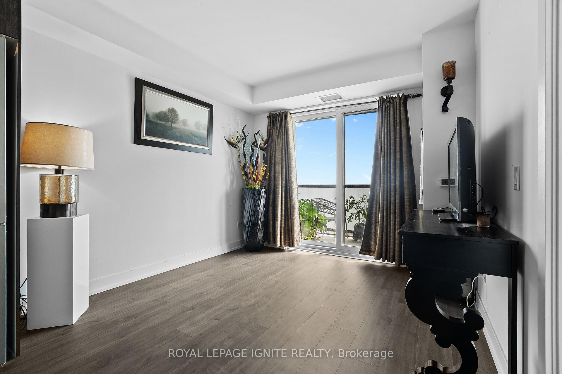 Photo 6 of Unit 2311, 2550 Simcoe Street N, Oshawa, Windfields — HOMEH