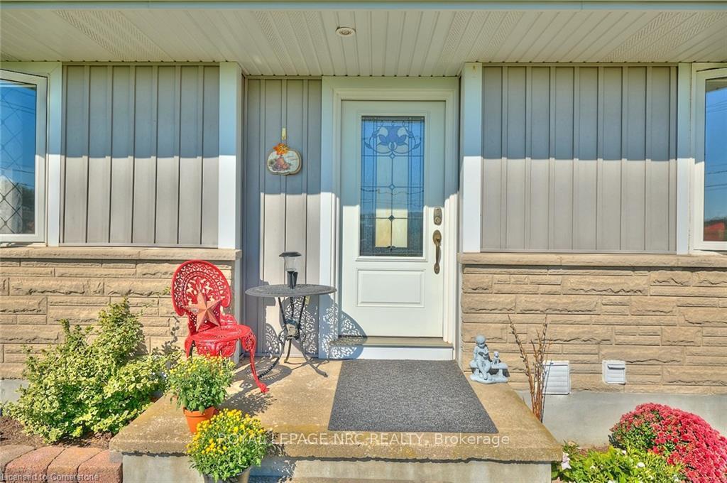 Photo 6 of 226 Woolverton Road, Grimsby, Grimsby Escarpment — HOMEH