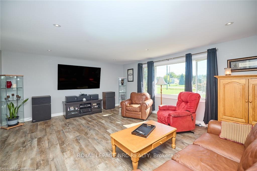 Photo 13 of 226 Woolverton Road, Grimsby, Grimsby Escarpment — HOMEH