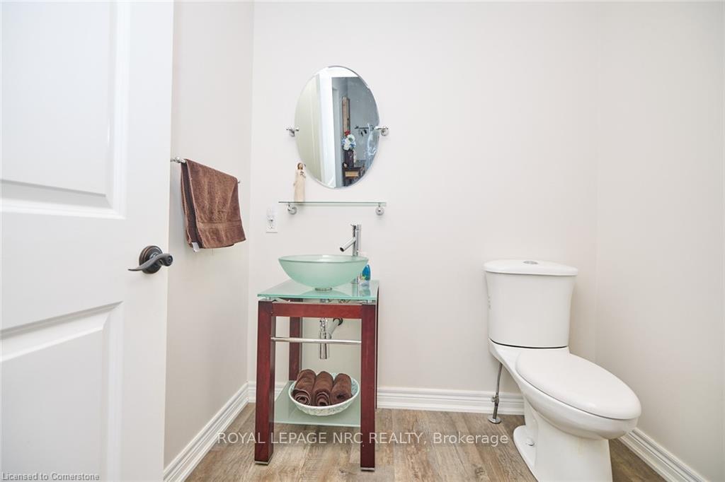 Photo 15 of 226 Woolverton Road, Grimsby, Grimsby Escarpment — HOMEH