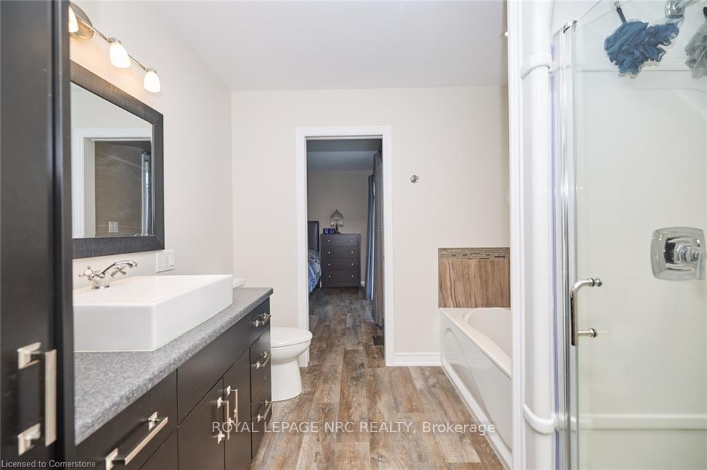 Photo 20 of 226 Woolverton Road, Grimsby, Grimsby Escarpment — HOMEH