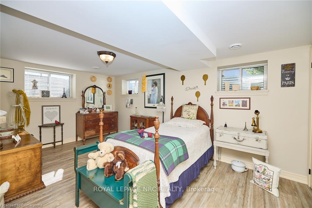 Photo 30 of 226 Woolverton Road, Grimsby, Grimsby Escarpment — HOMEH