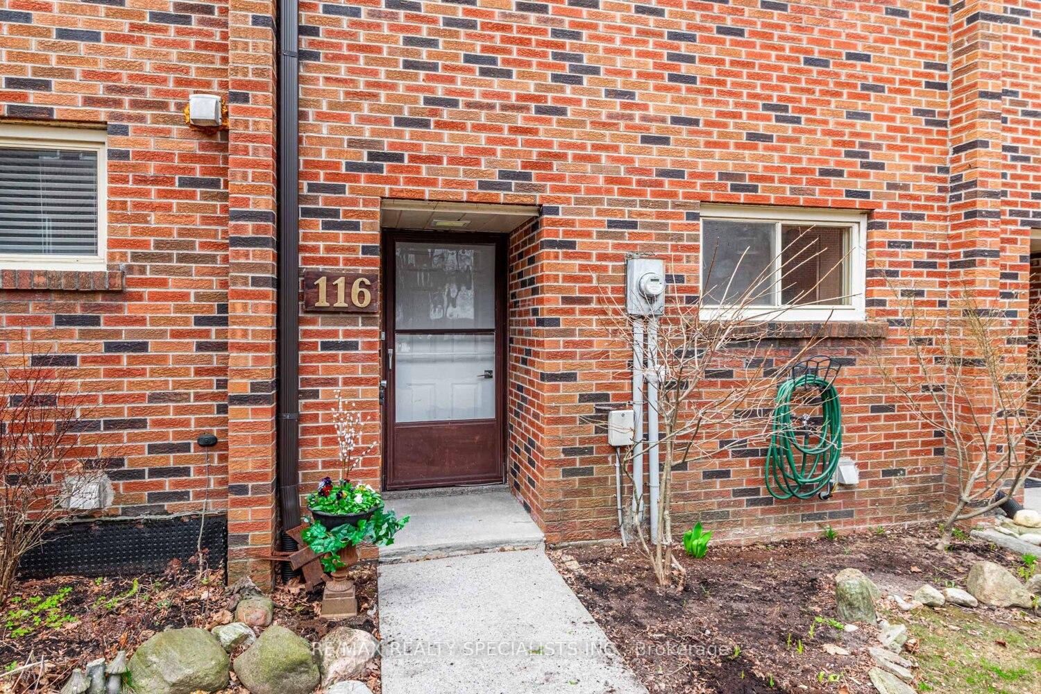 Photo 5 of 116 Wales Avenue, Markham, Old Markham Village — HOMEH