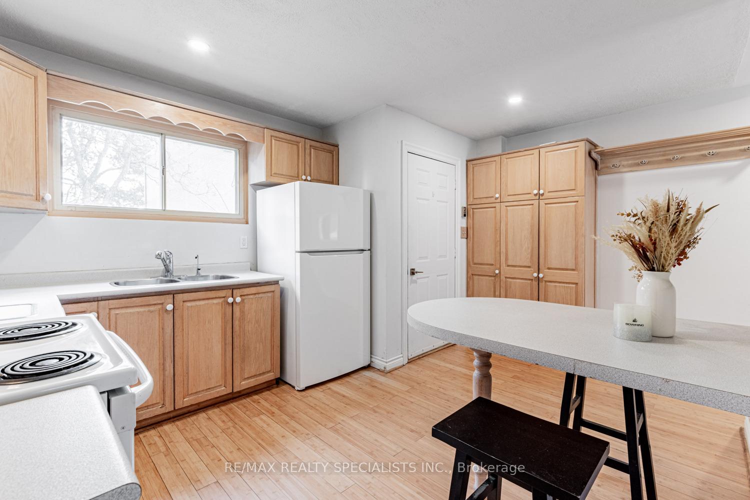 Photo 7 of 116 Wales Avenue, Markham, Old Markham Village — HOMEH