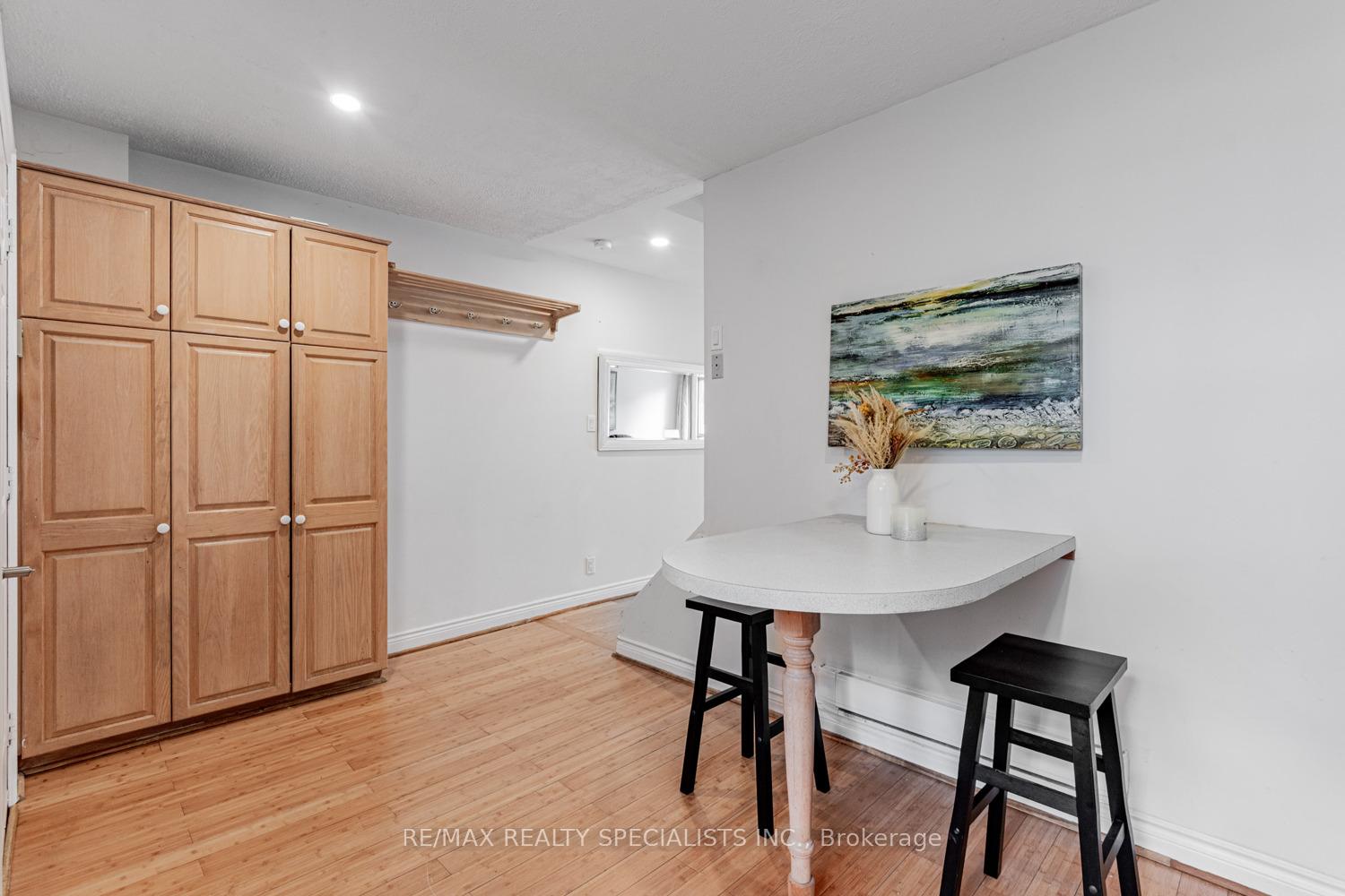 Photo 24 of 116 Wales Avenue, Markham, Old Markham Village — HOMEH