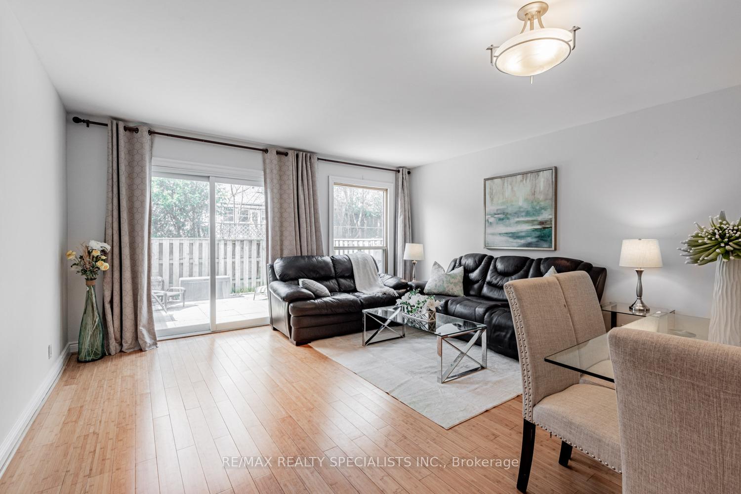 Photo 8 of 116 Wales Avenue, Markham, Old Markham Village — HOMEH