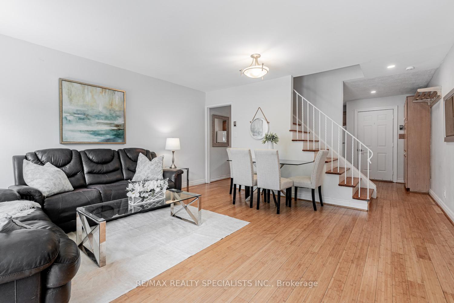 Photo 26 of 116 Wales Avenue, Markham, Old Markham Village — HOMEH