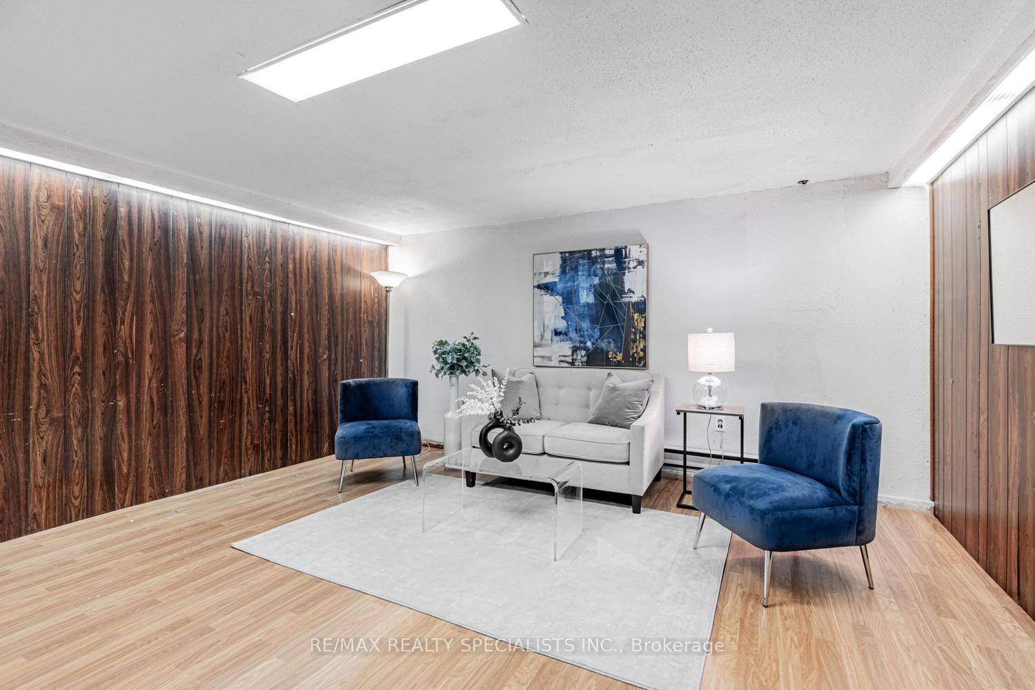 Photo 25 of 116 Wales Avenue, Markham, Old Markham Village — HOMEH