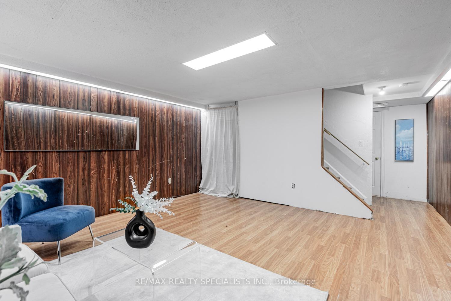 Photo 21 of 116 Wales Avenue, Markham, Old Markham Village — HOMEH