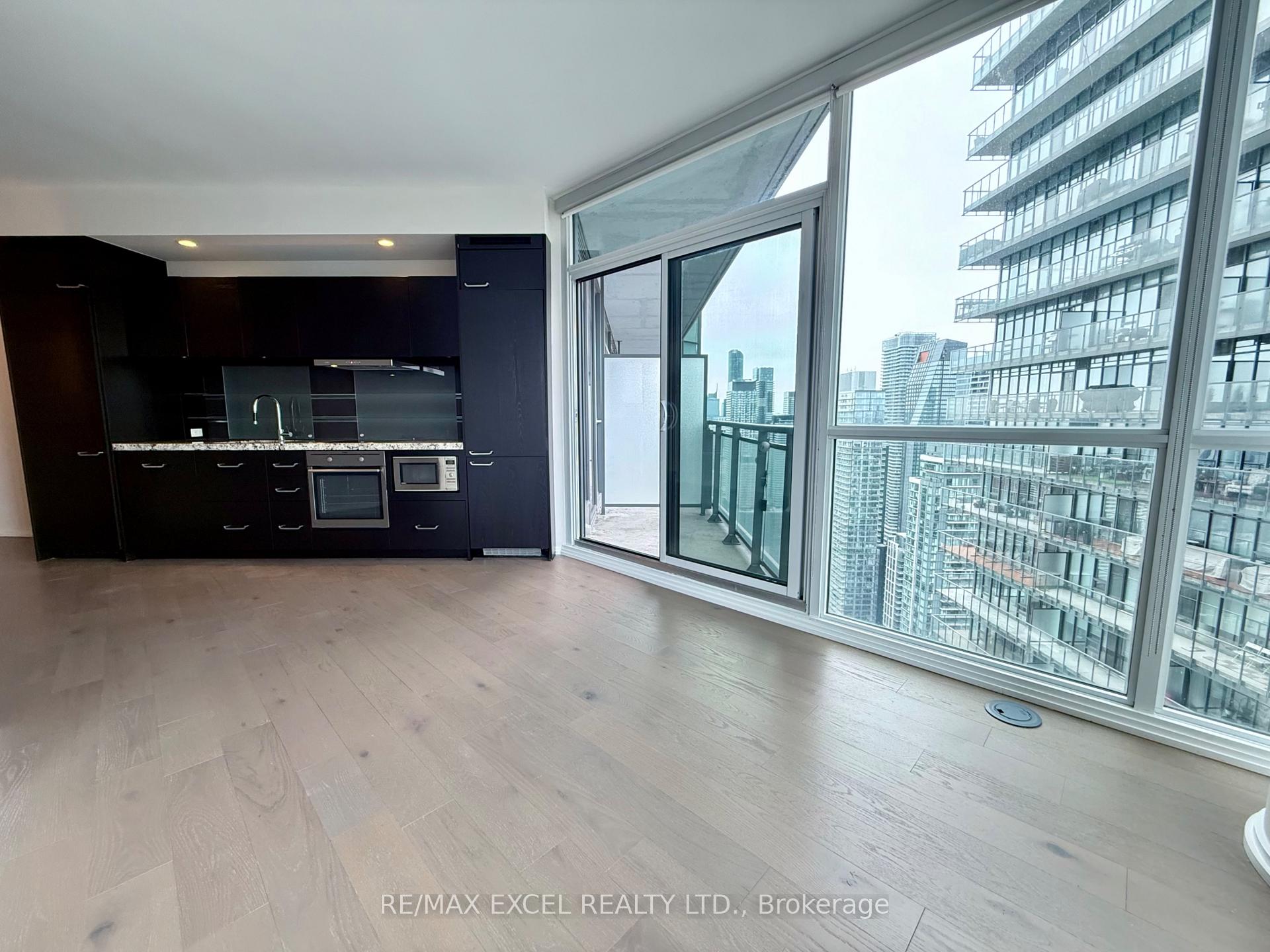 Photo 4 of Unit 4706, 45 Charles Street E, Toronto, Church-Yonge Corridor — HOMEH