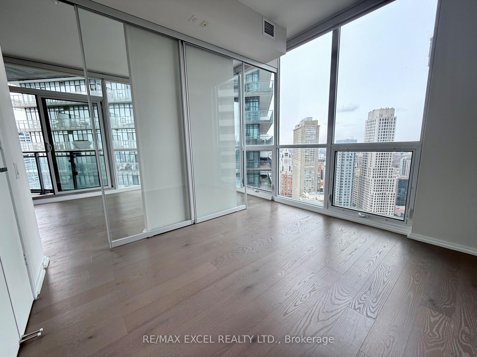 Photo 3 of Unit 4706, 45 Charles Street E, Toronto, Church-Yonge Corridor — HOMEH