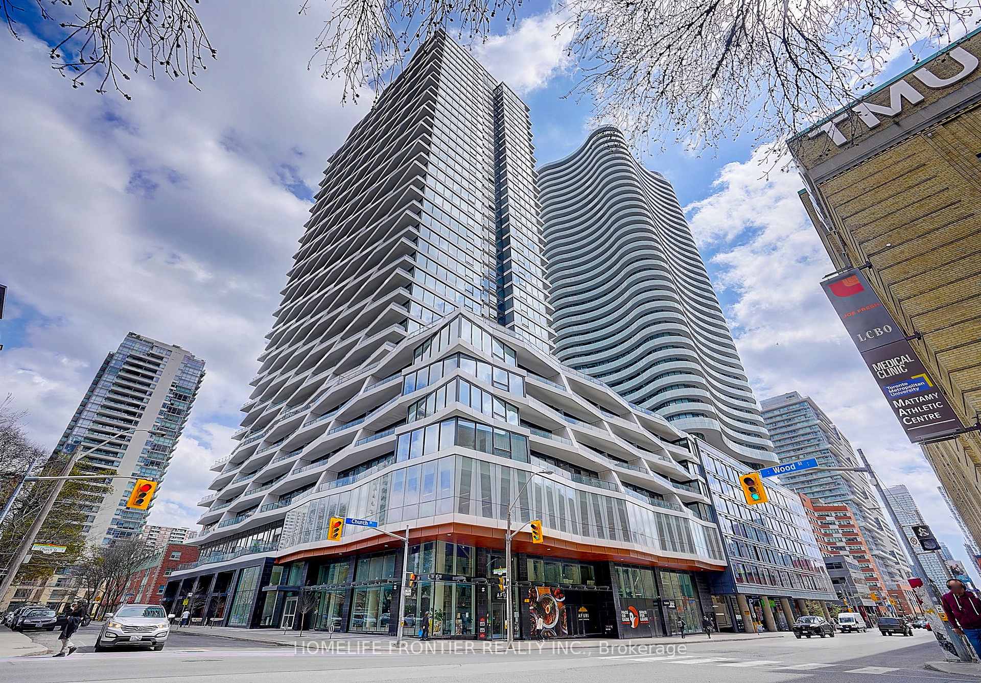 Front of Unit 2109, 85 Wood Street