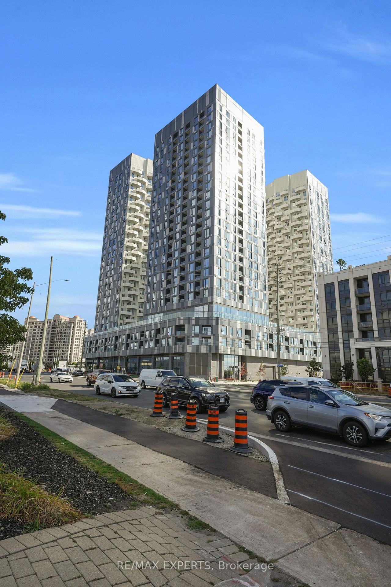 Photo 9 of Unit 424, 10 Abeja Street, Vaughan, Concord — HOMEH