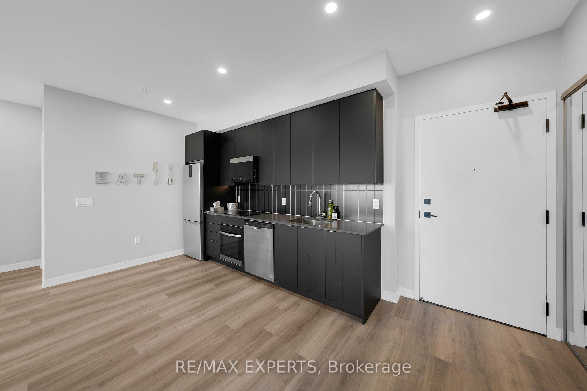 Photo 12 of Unit 424, 10 Abeja Street, Vaughan, Concord — HOMEH