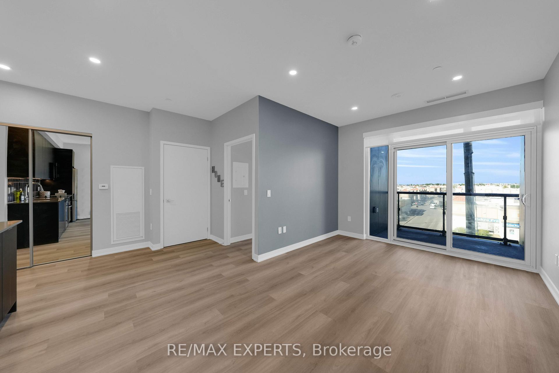 Photo 13 of Unit 424, 10 Abeja Street, Vaughan, Concord — HOMEH
