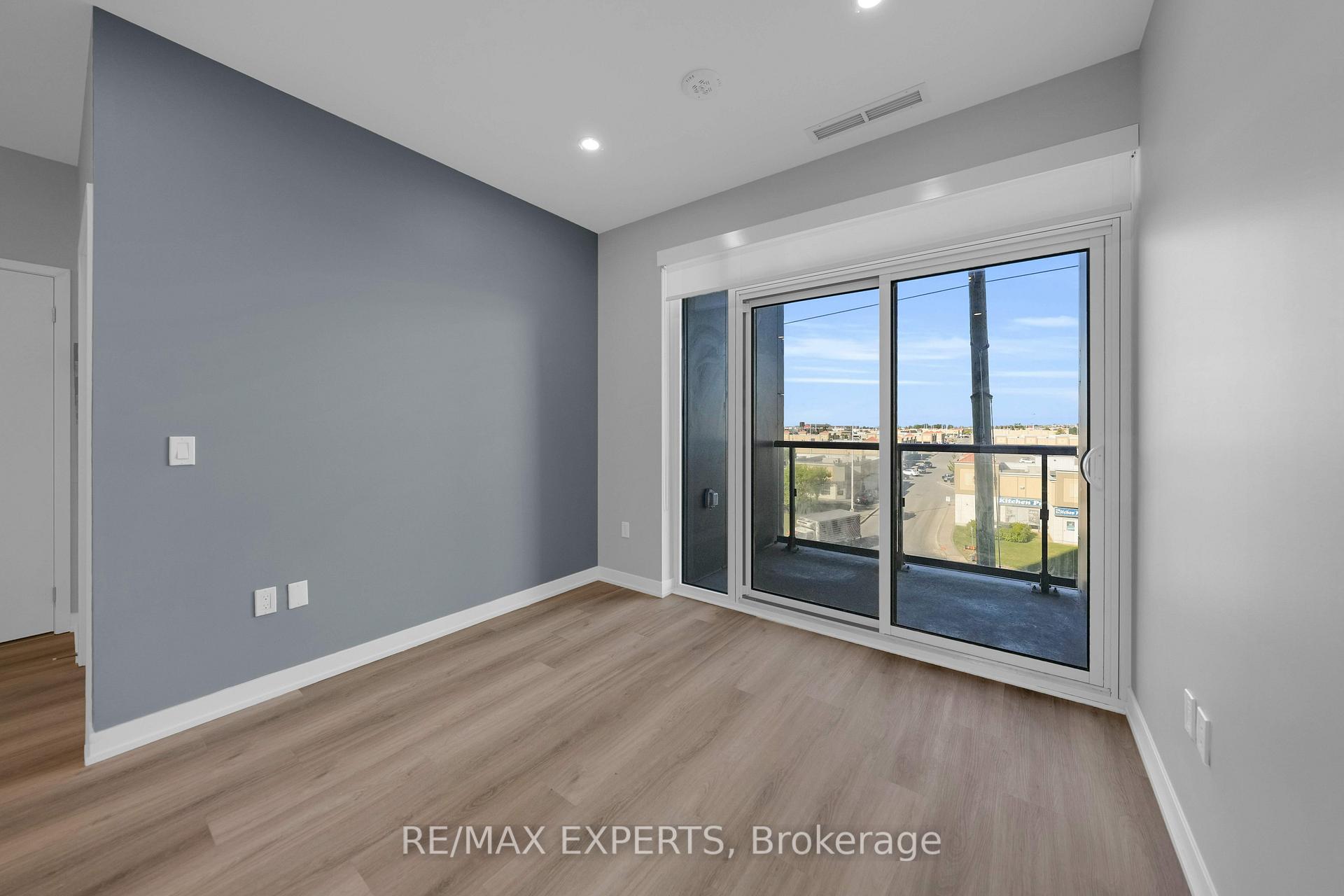 Photo 15 of Unit 424, 10 Abeja Street, Vaughan, Concord — HOMEH