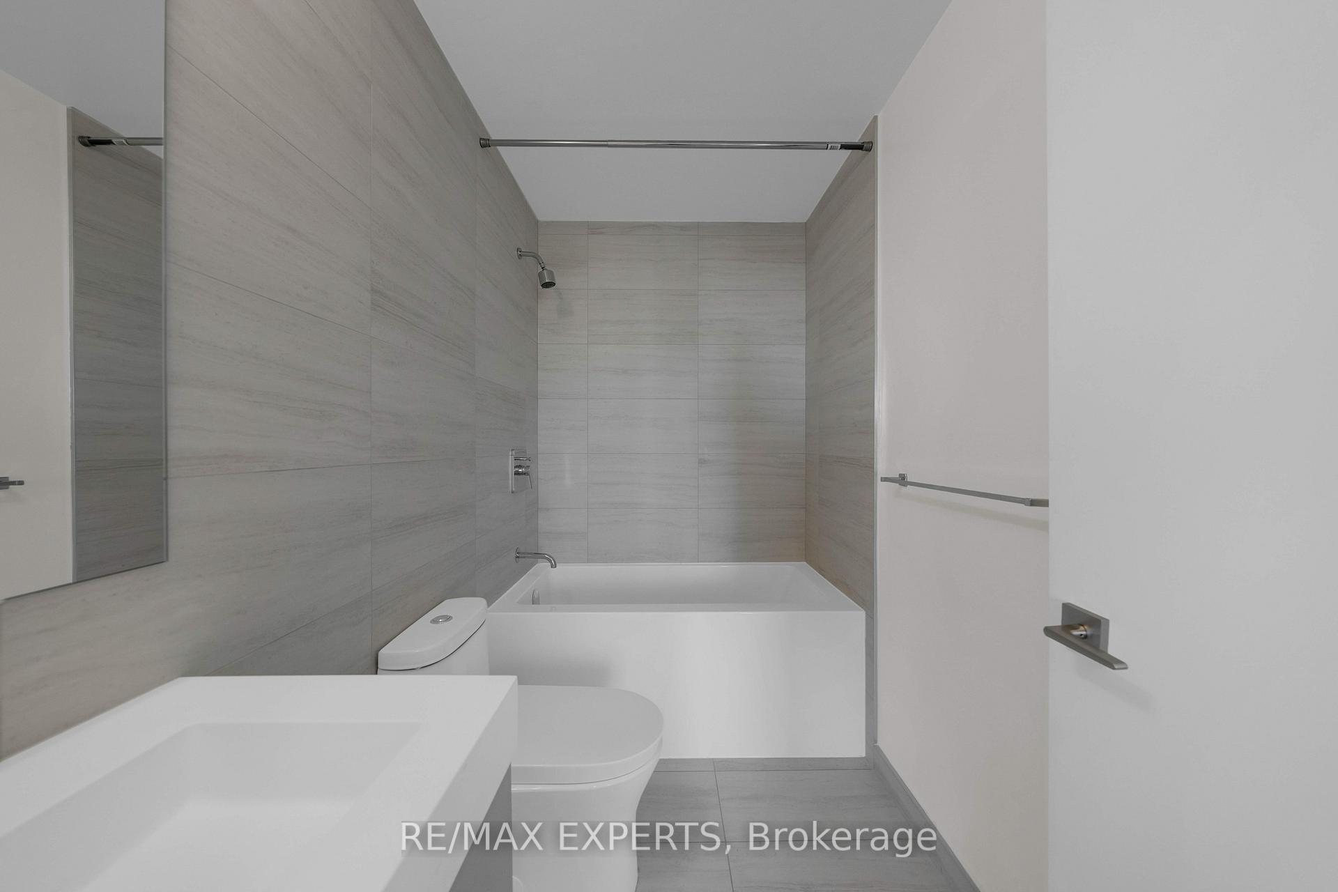 Photo 16 of Unit 424, 10 Abeja Street, Vaughan, Concord — HOMEH
