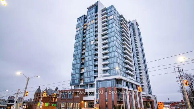 Front of Unit 714, 15 Wellington Street N