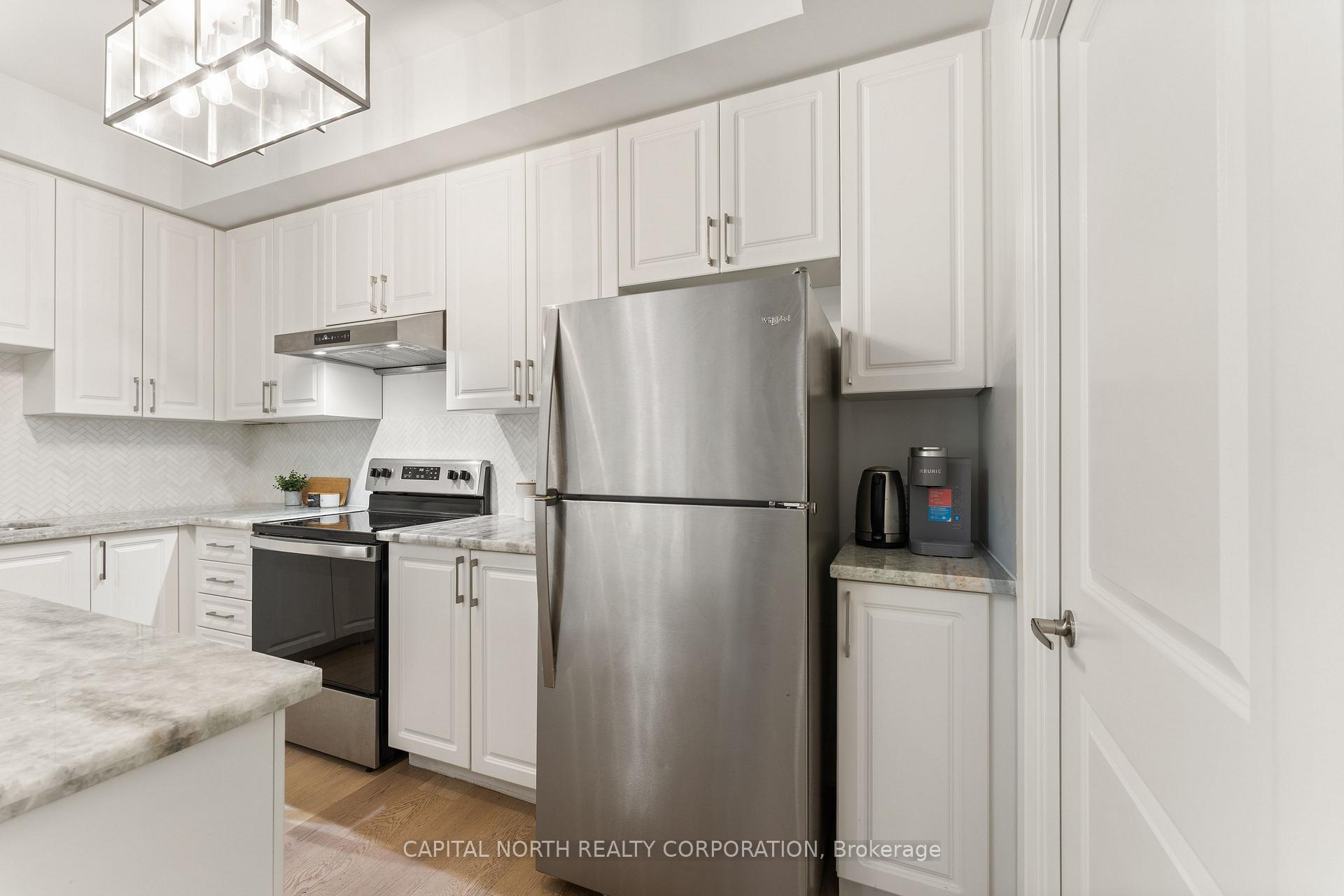 Photo 8 of Unit 1302, 5289 Highway 7, Vaughan, Vaughan Grove — HOMEH