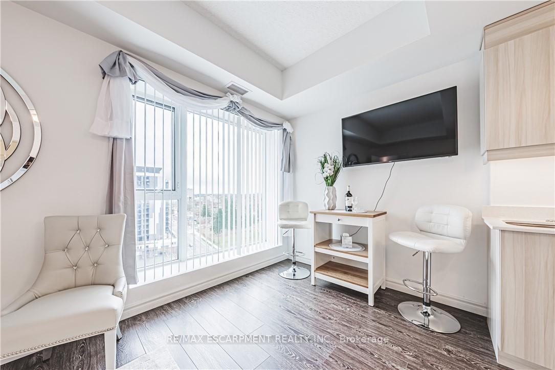 Photo 19 of Unit 1108, 158 King Street N, Waterloo, Beechwood/University — HOMEH